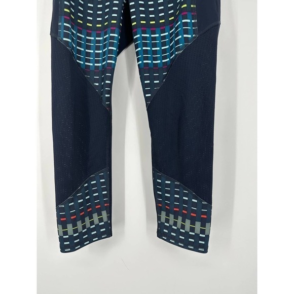 Athleta timeless Contender Capri women’s size M - Picture 6 of 10